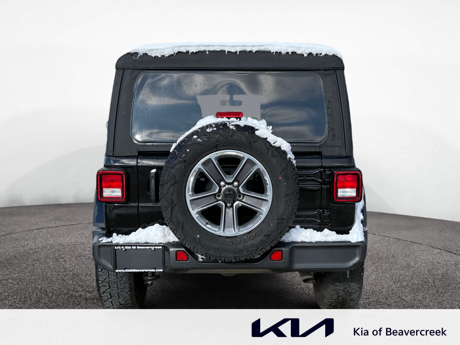 2022 Jeep Wrangler Unlimited Sahara photo 4