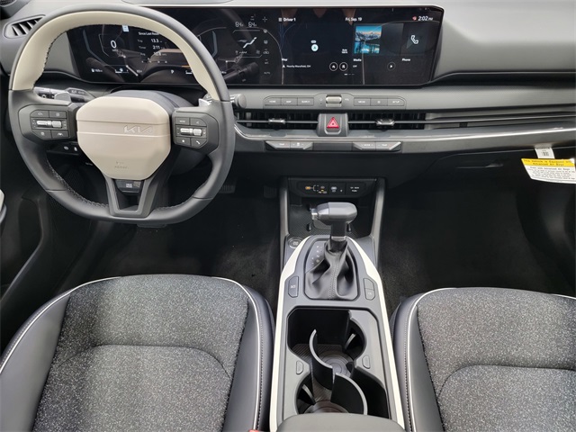 2025 Kia K4 GT-Line photo 20