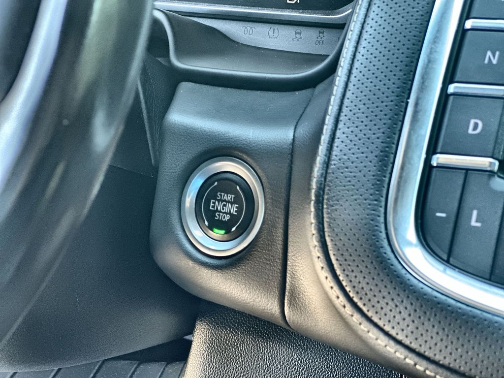 2022 Gmc Yukon SLT photo 17