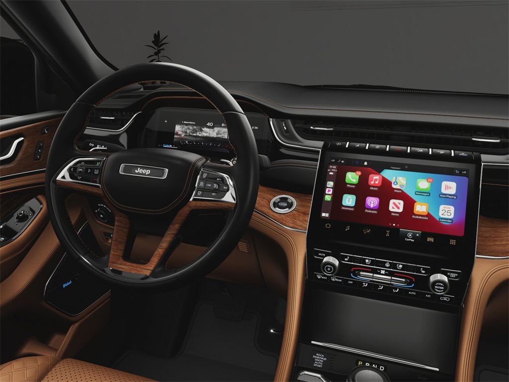 2025 Jeep Grand Cherokee Summit photo 13