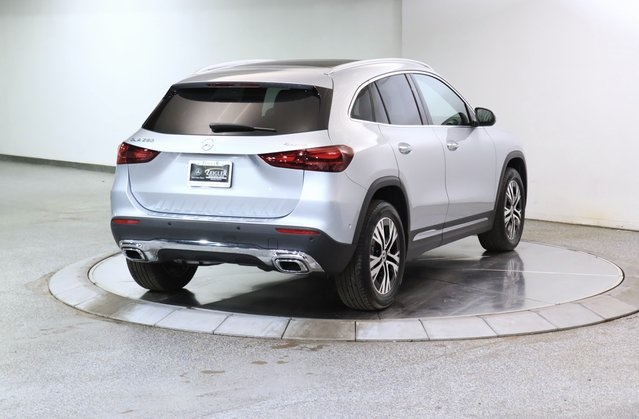 2025 Mercedes Benz GLA 250 4MATIC photo 3
