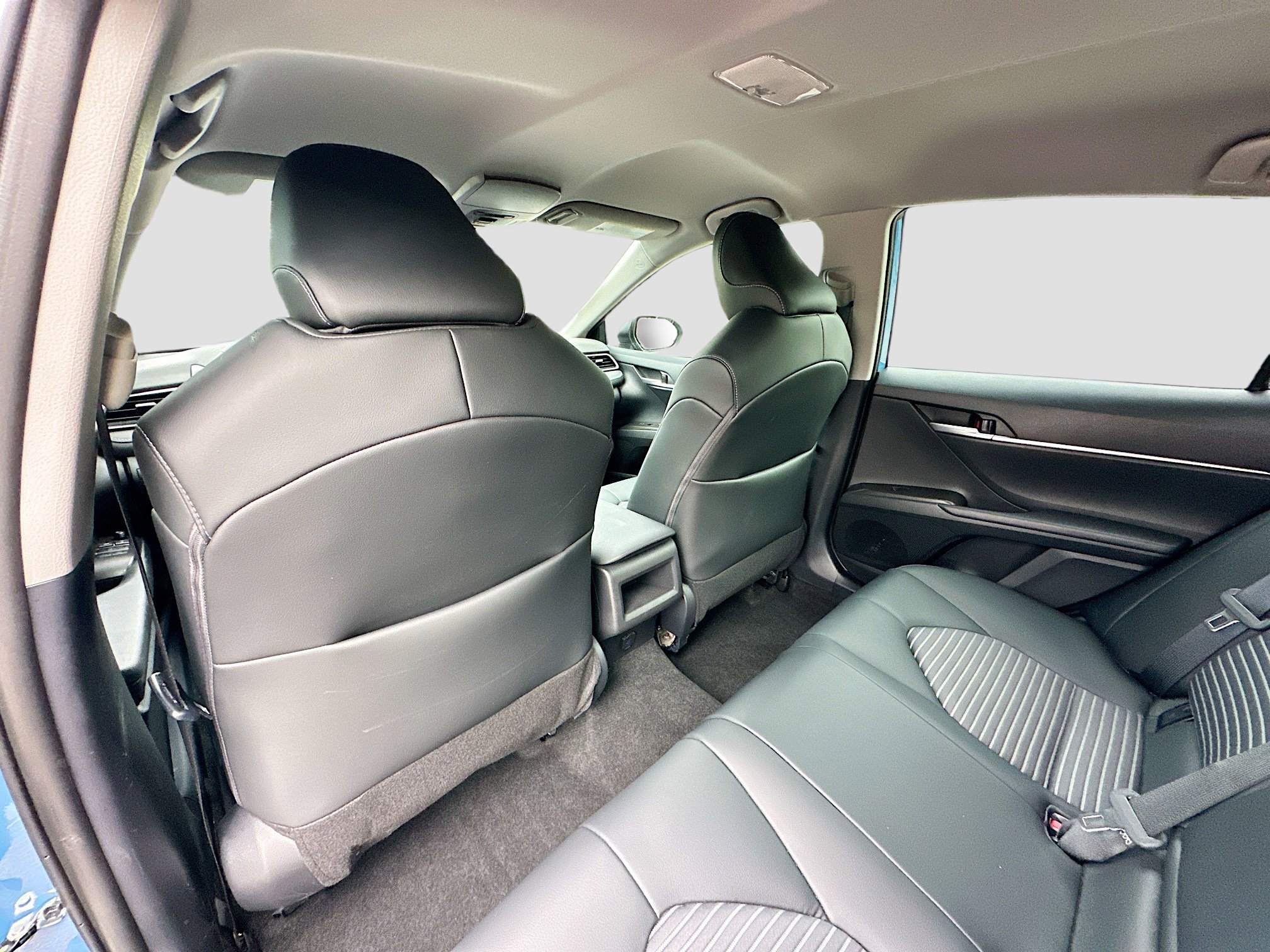 2024 Toyota Camry SE photo 23