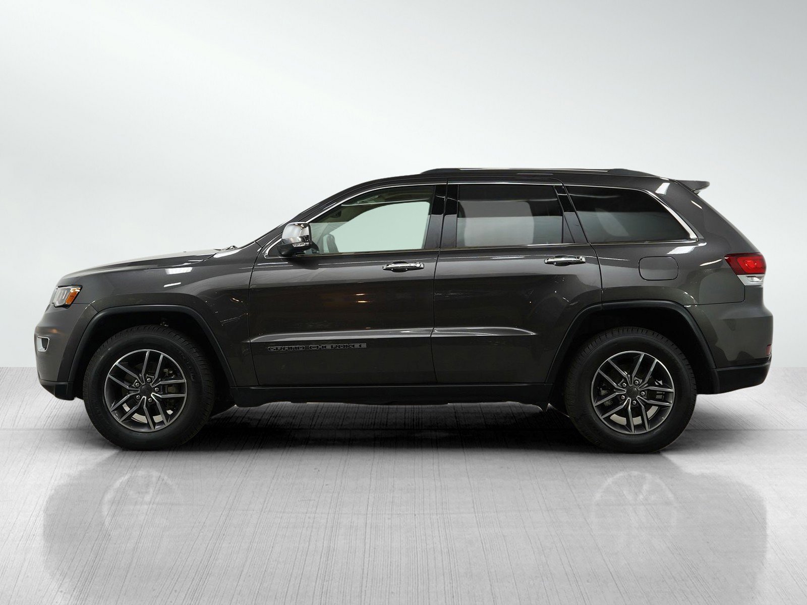 Used 2020 Jeep Grand Cherokee Limited with VIN 1C4RJFBG2LC197418 for sale in Burnsville, Minnesota