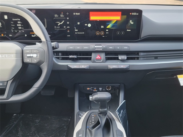 2025 Kia K4 GT-Line photo 19