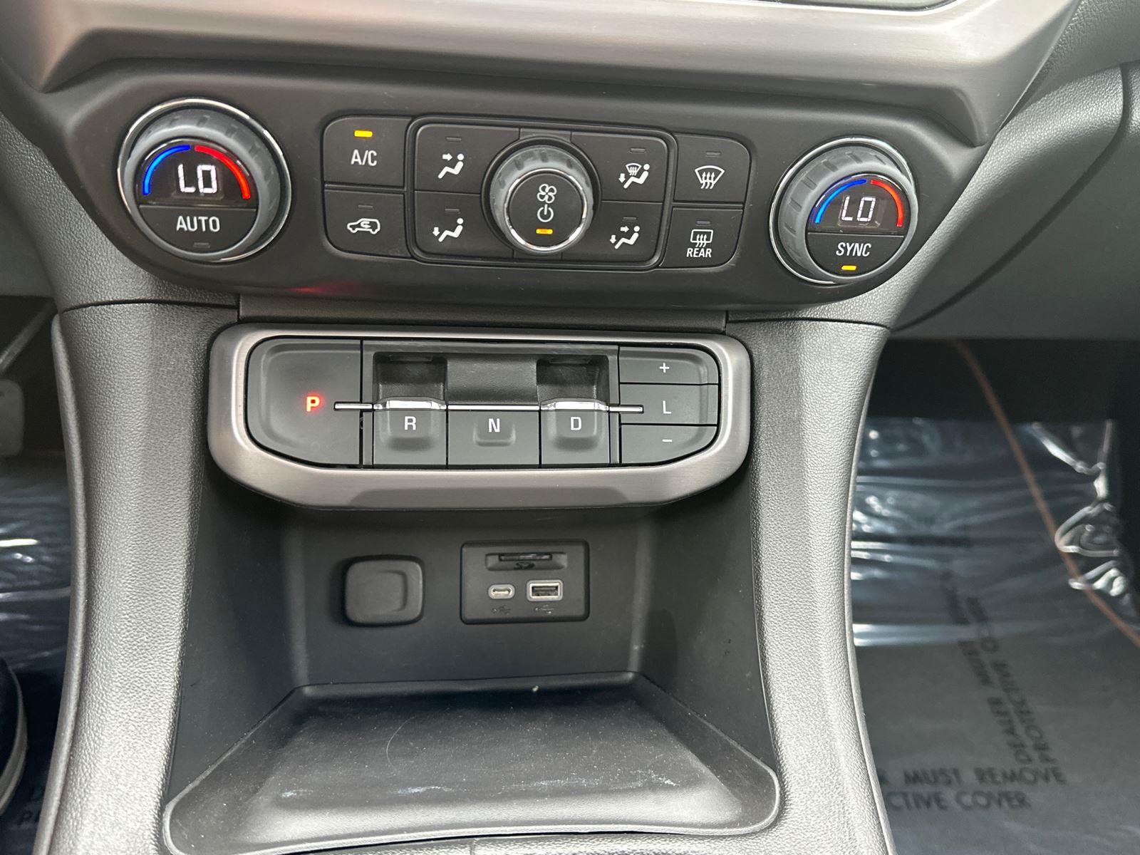 2023 Gmc Acadia AT4 photo 21