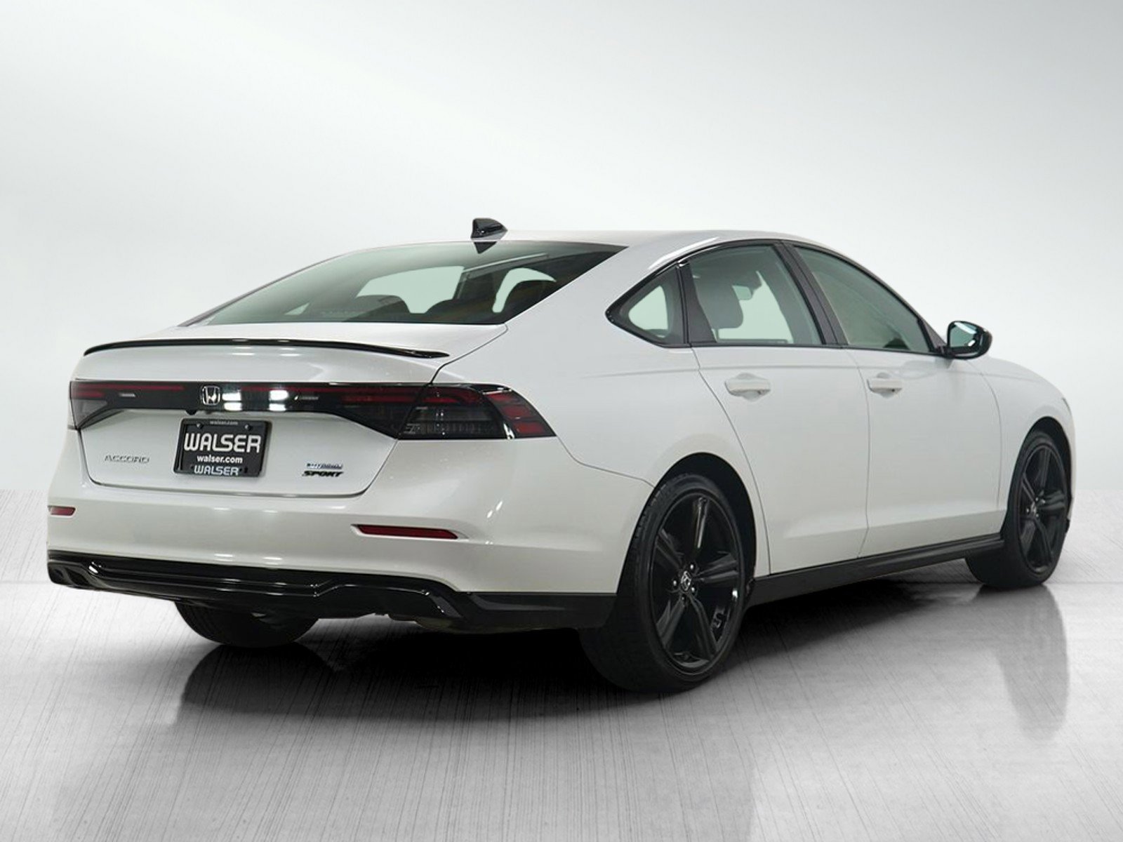 2023 Honda Accord Sport-L photo 4