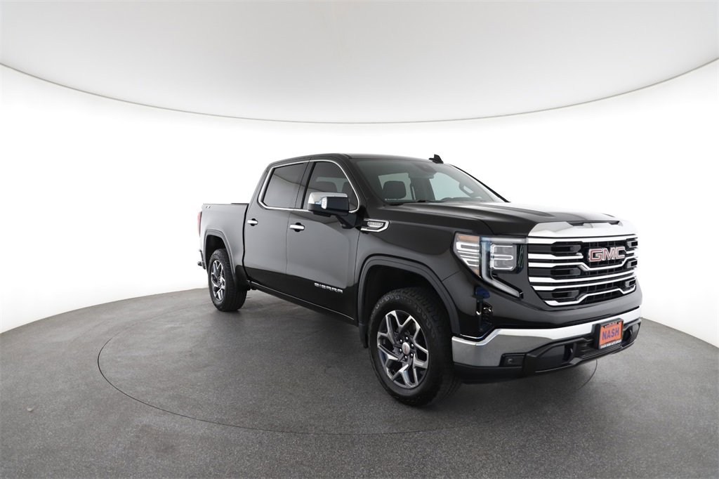 2023 GMC Sierra 1500 SLT's photo