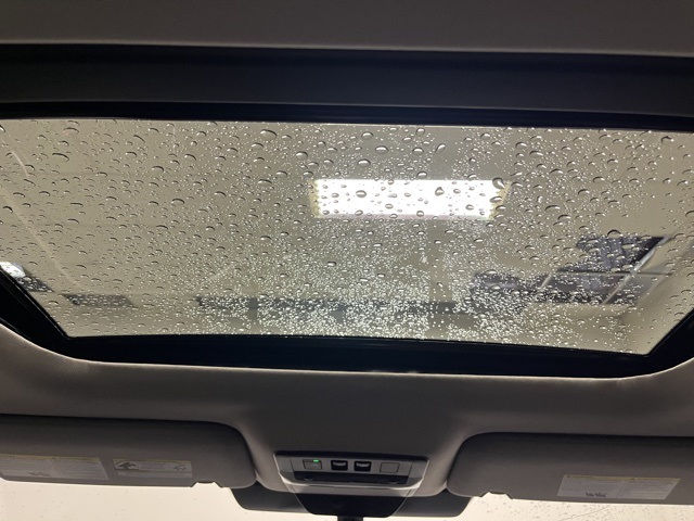 2024 Nissan Pathfinder Platinum photo 3