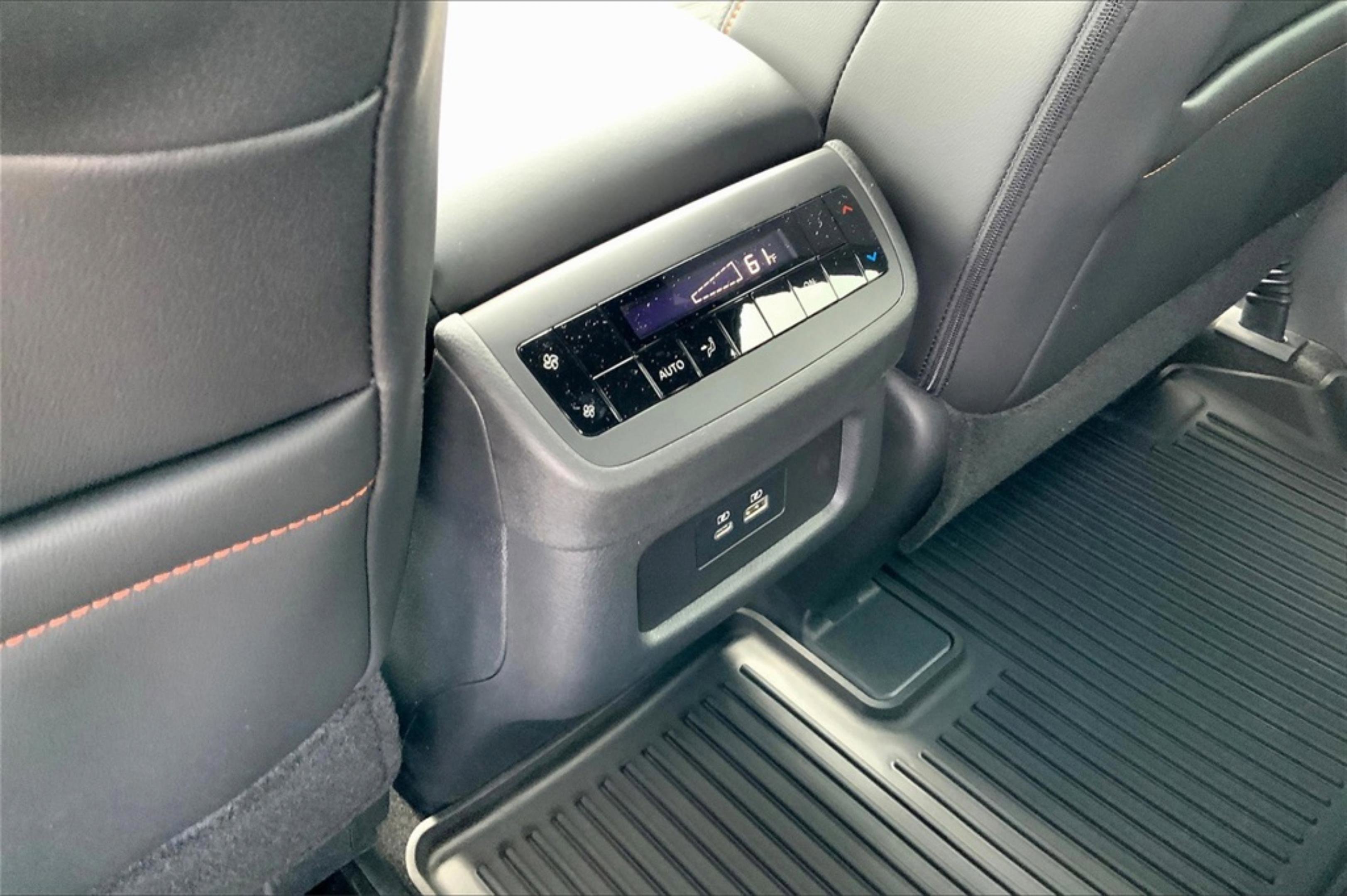 2025 Nissan Pathfinder Rock Creek photo 5