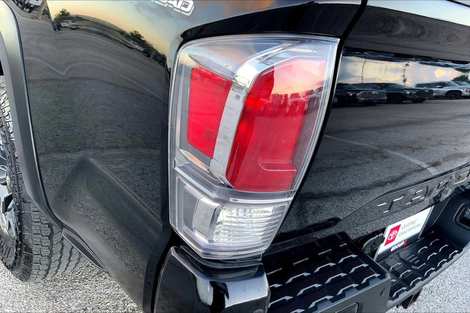 2023 Toyota Tacoma TRD photo 26