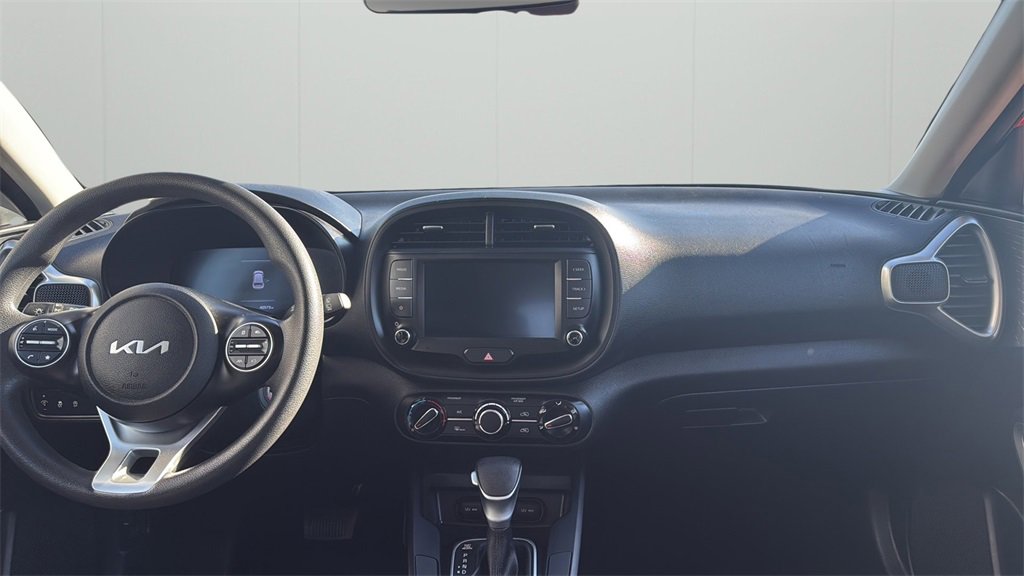 2023 Kia Soul LX photo 22