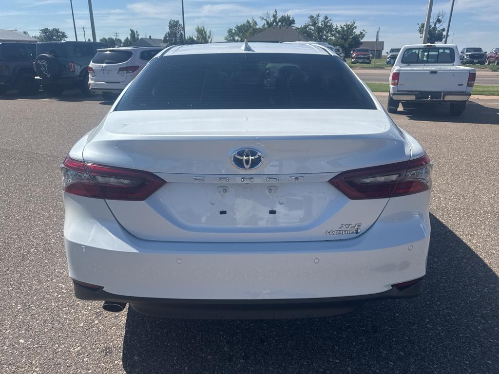 2023 Toyota Camry Hybrid XLE photo 6