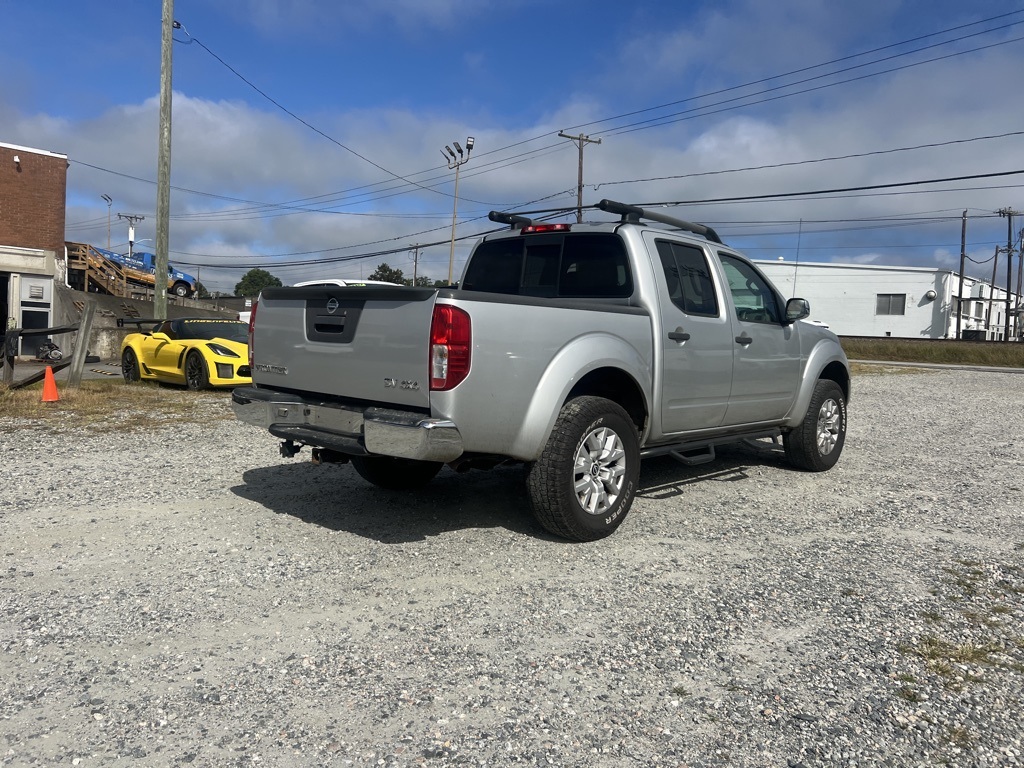 2015 Nissan Frontier SV photo 5