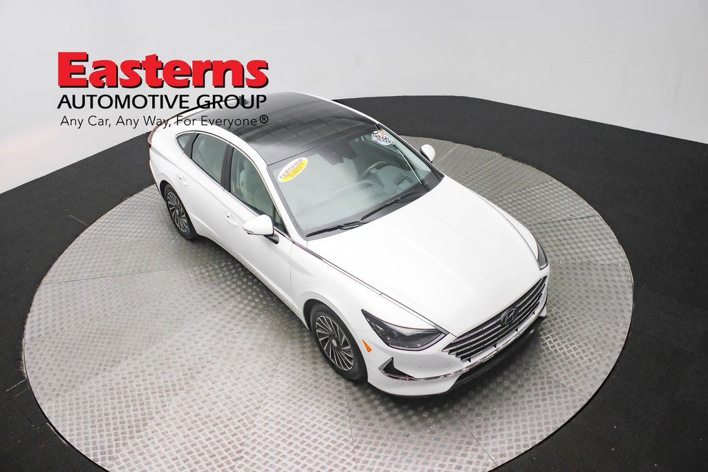 2022 Hyundai Sonata Hybrid Limited photo 3