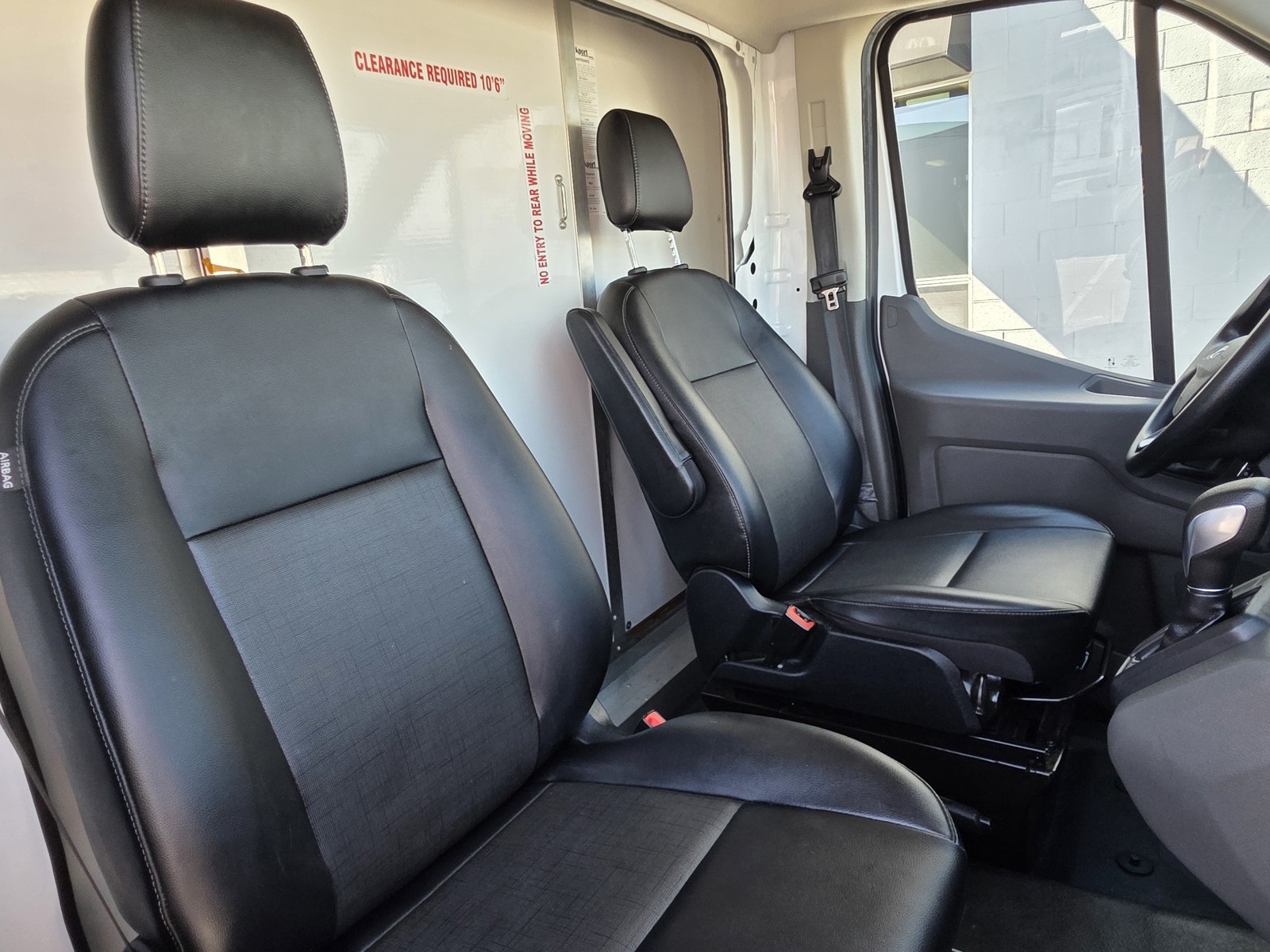 2022 Ford Transit photo 11