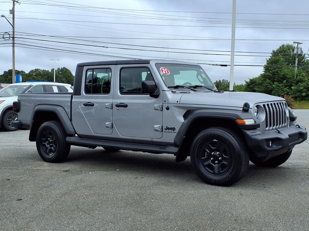 2021 Jeep Gladiator Sport photo 2
