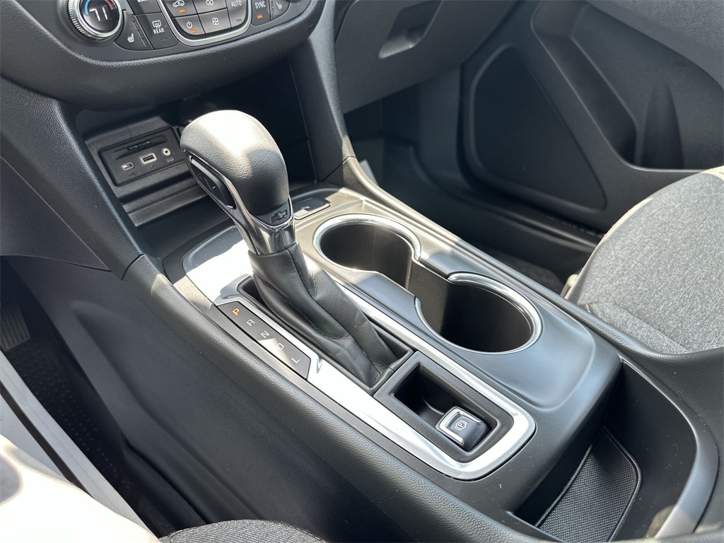 2022 Chevrolet Equinox LT photo 19