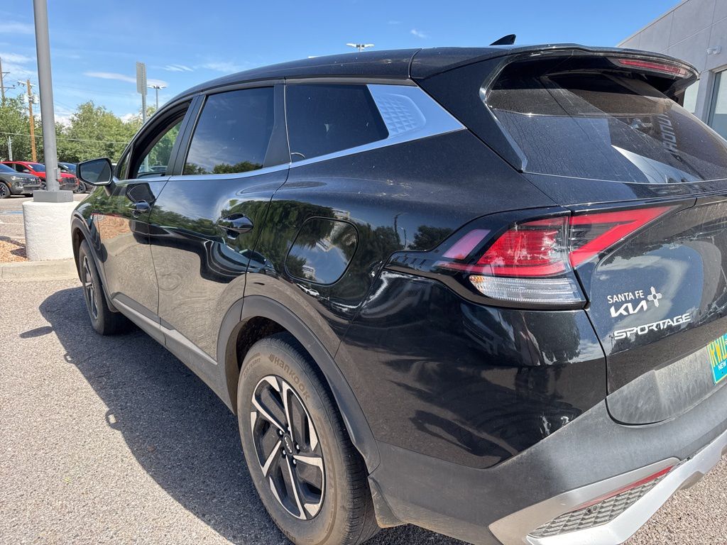 2023 Kia Sportage Hybrid LX photo 6