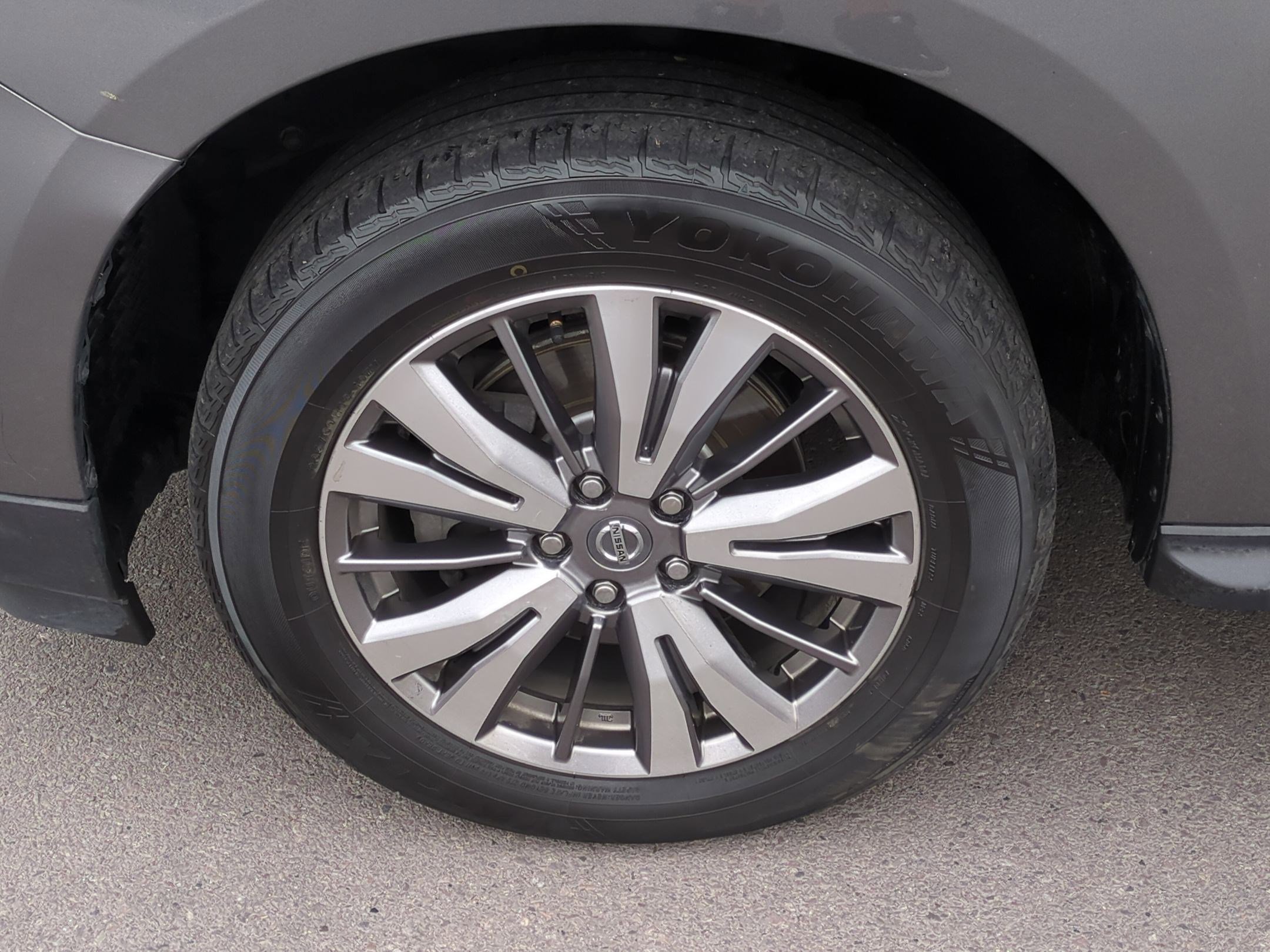 2019 Nissan Pathfinder SL photo 10