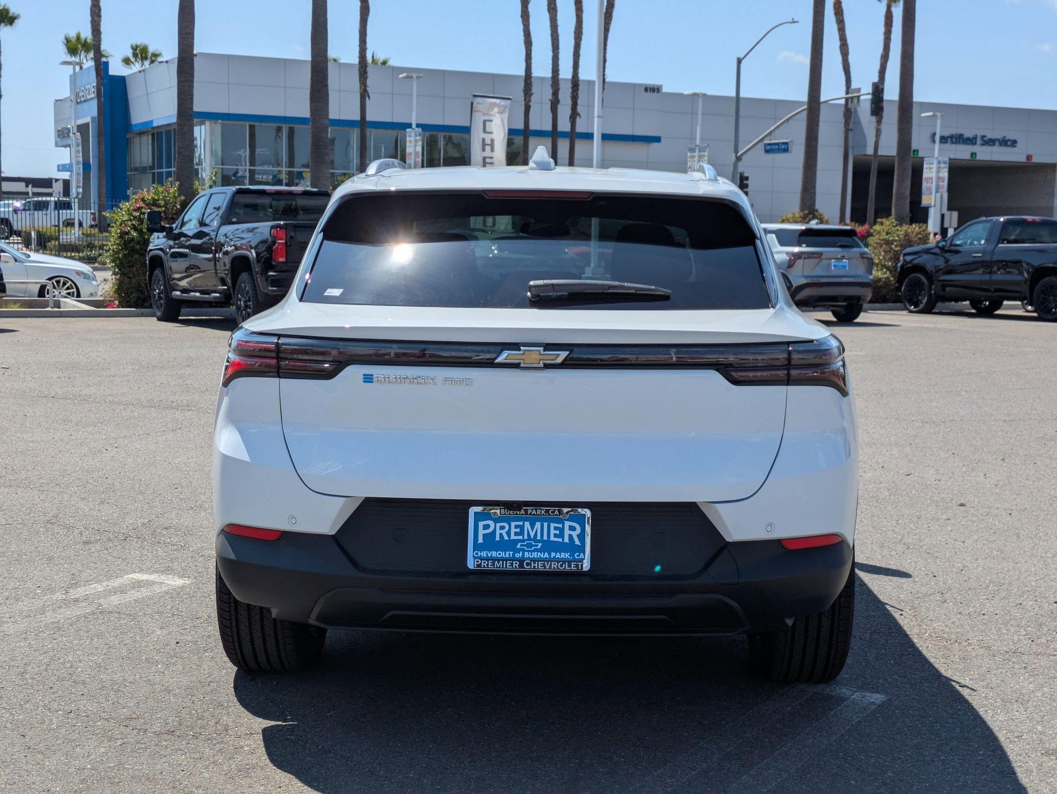 2026 Chevrolet Equinox EV 1LT photo 4