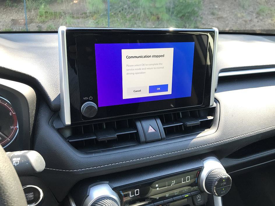 2023 Toyota RAV4 XLE photo 17