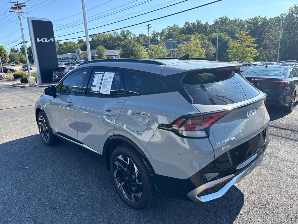 2023 Kia Sportage photo 3