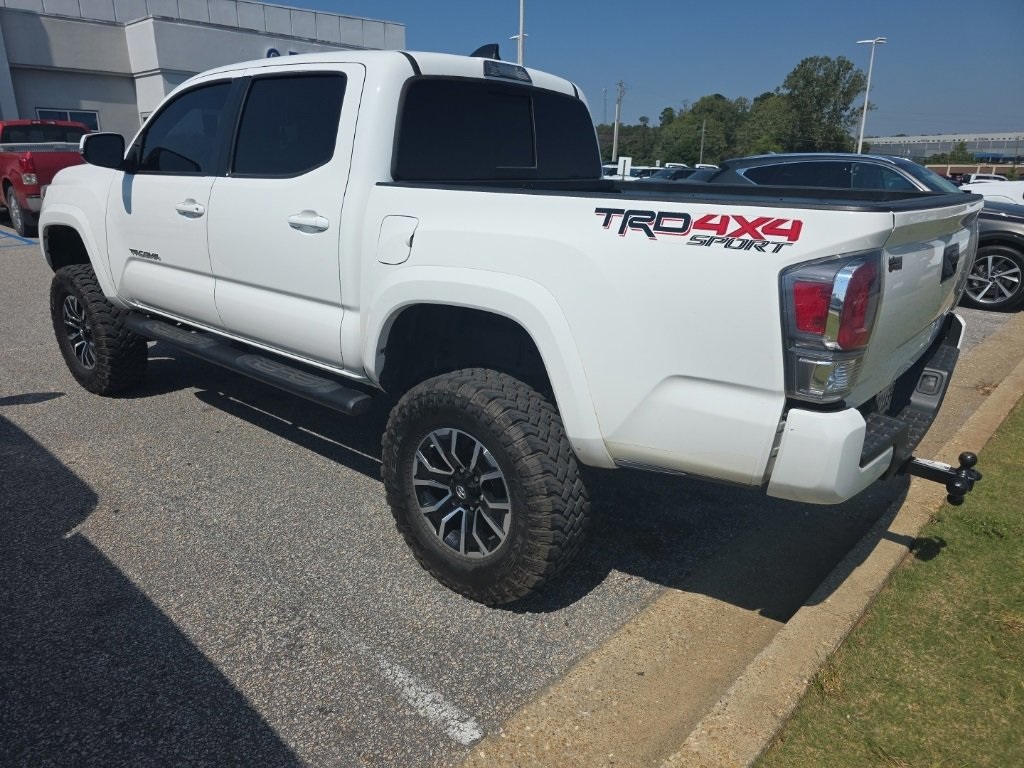 2021 Toyota Tacoma TRD Off-Road photo 3