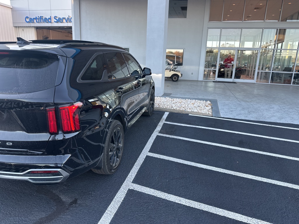 2022 Kia Sorento SX photo 2