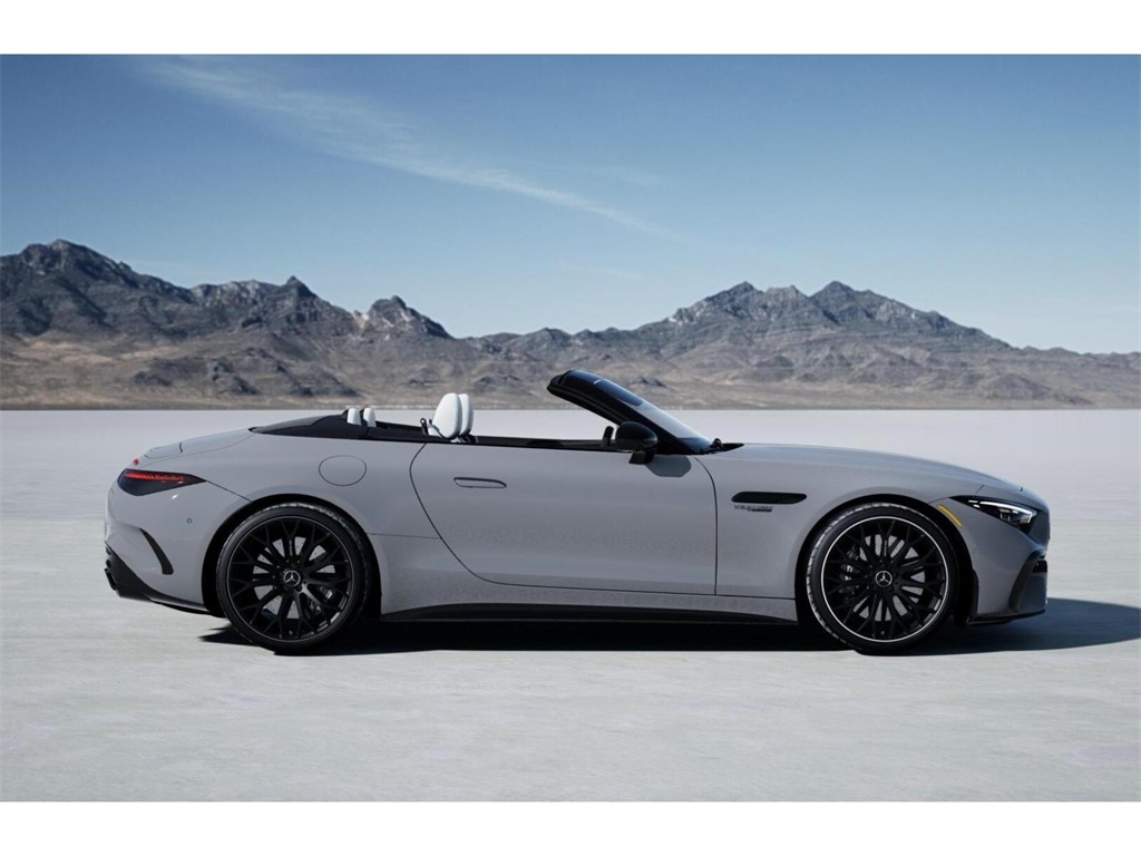 2025 Mercedes Benz SL 63 AMG photo 2