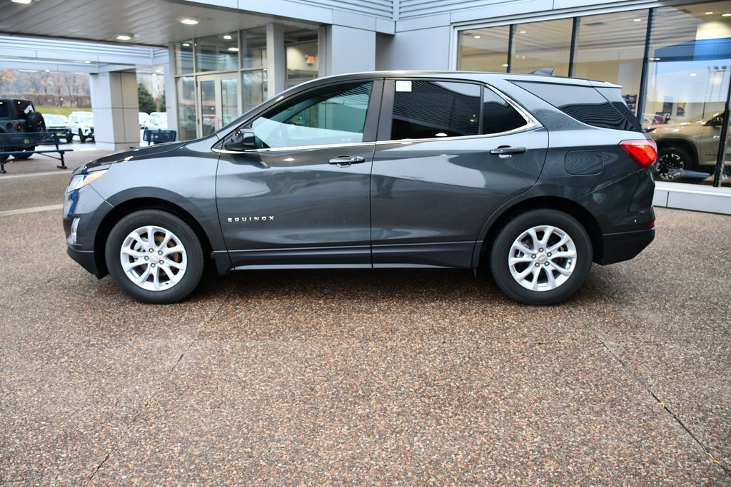 2021 Chevrolet Equinox LT photo 3