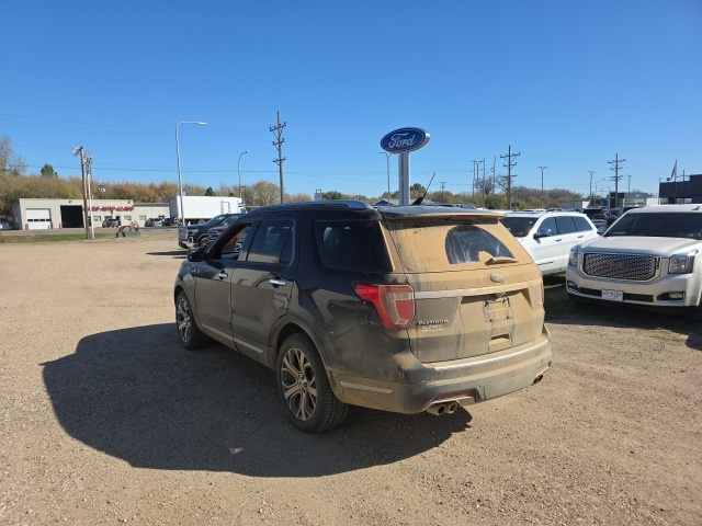 2019 Ford Explorer Platinum photo 3