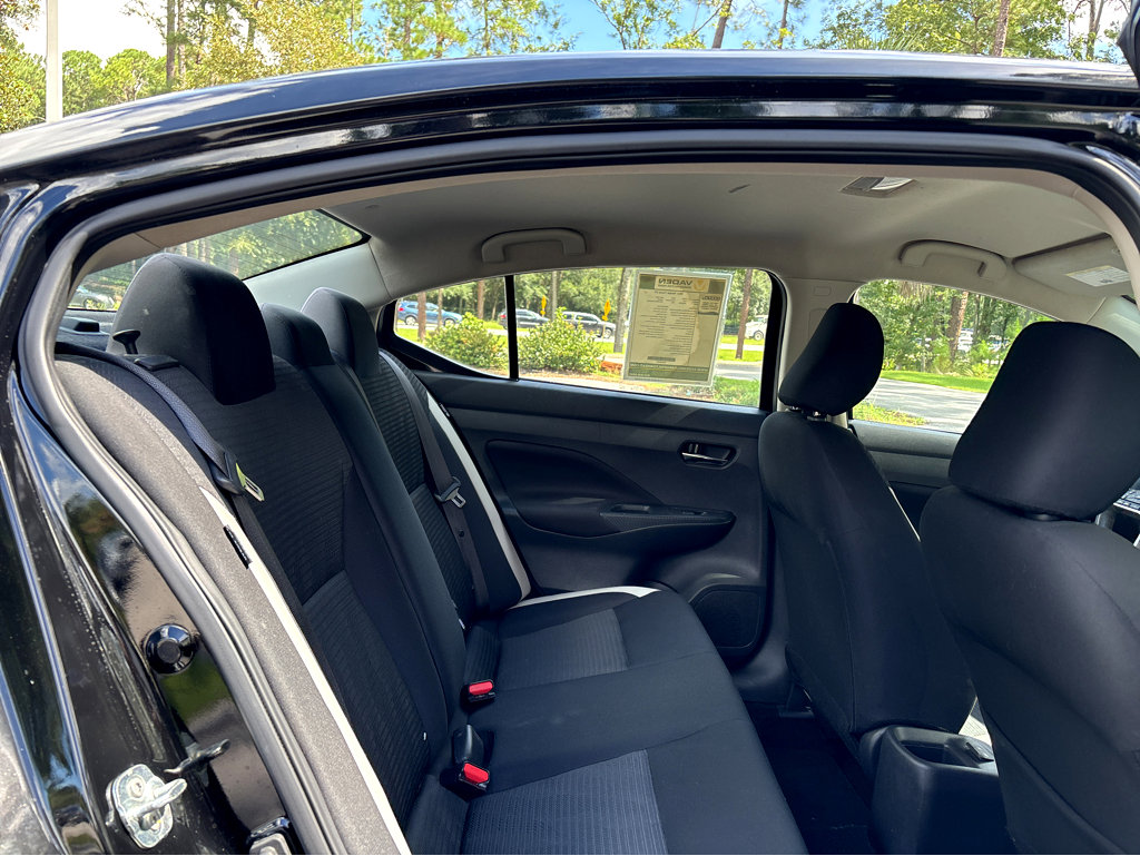 2021 Nissan Versa 1.6 SV photo 10