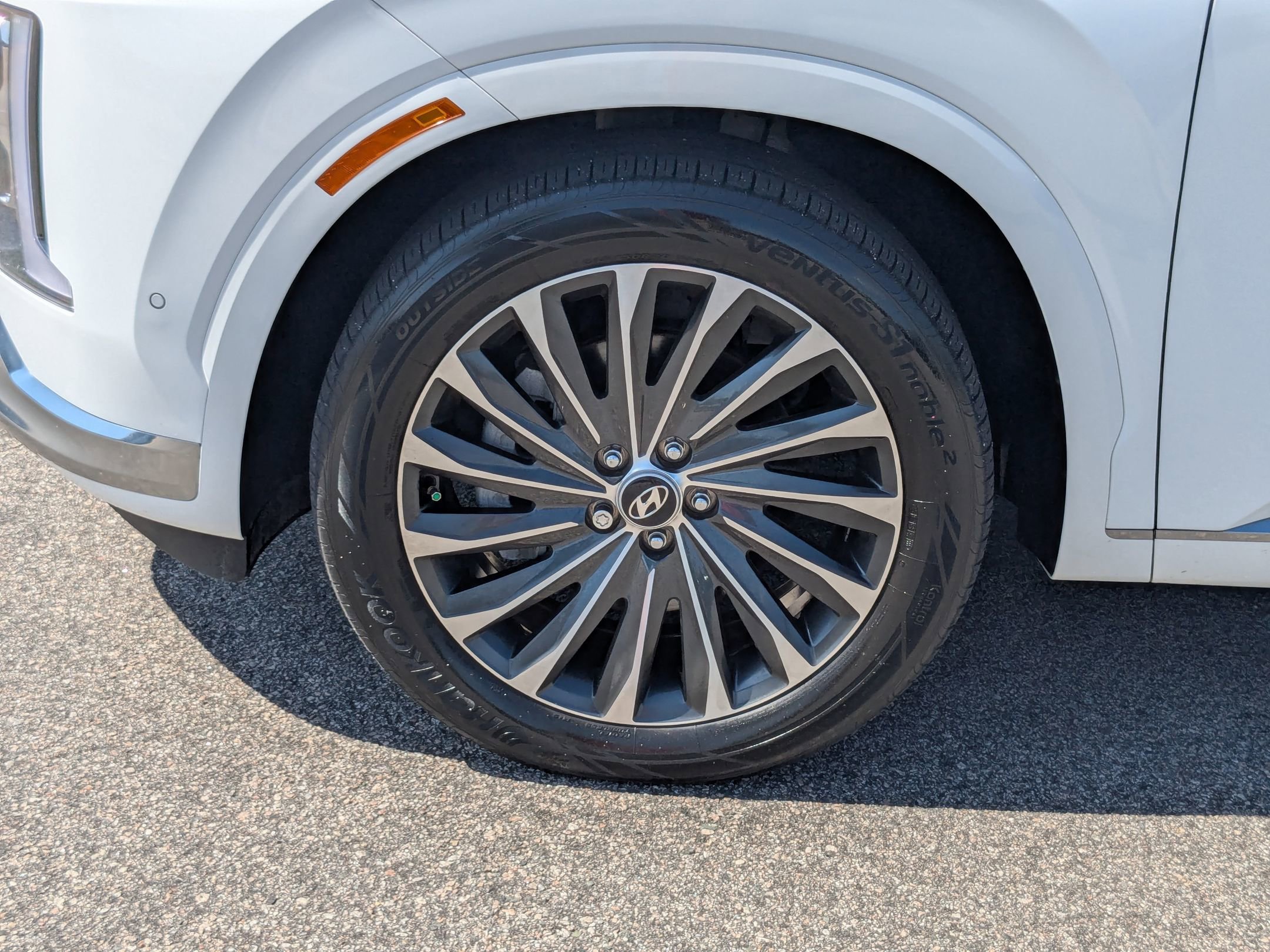 2023 Hyundai Palisade Calligraphy photo 2