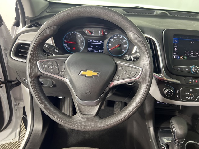 2023 Chevrolet Equinox LS photo 13