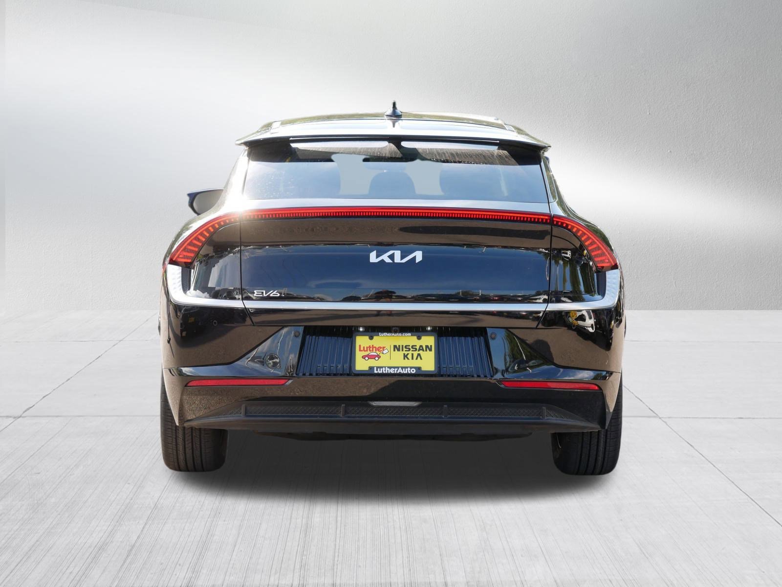 2022 Kia EV6 Wind photo 5