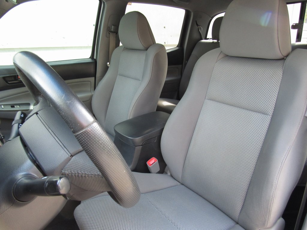 2014 Toyota Tacoma Base photo 13