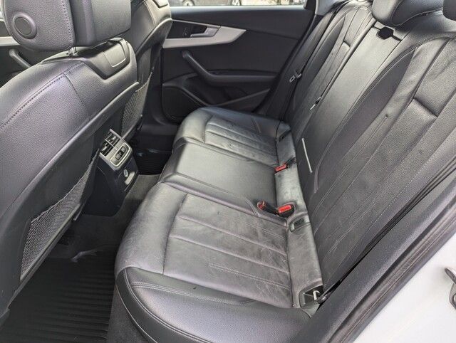 2018 Audi A4 2.0T Quattro Premium photo 13