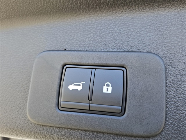 2025 Nissan Murano SL photo 12