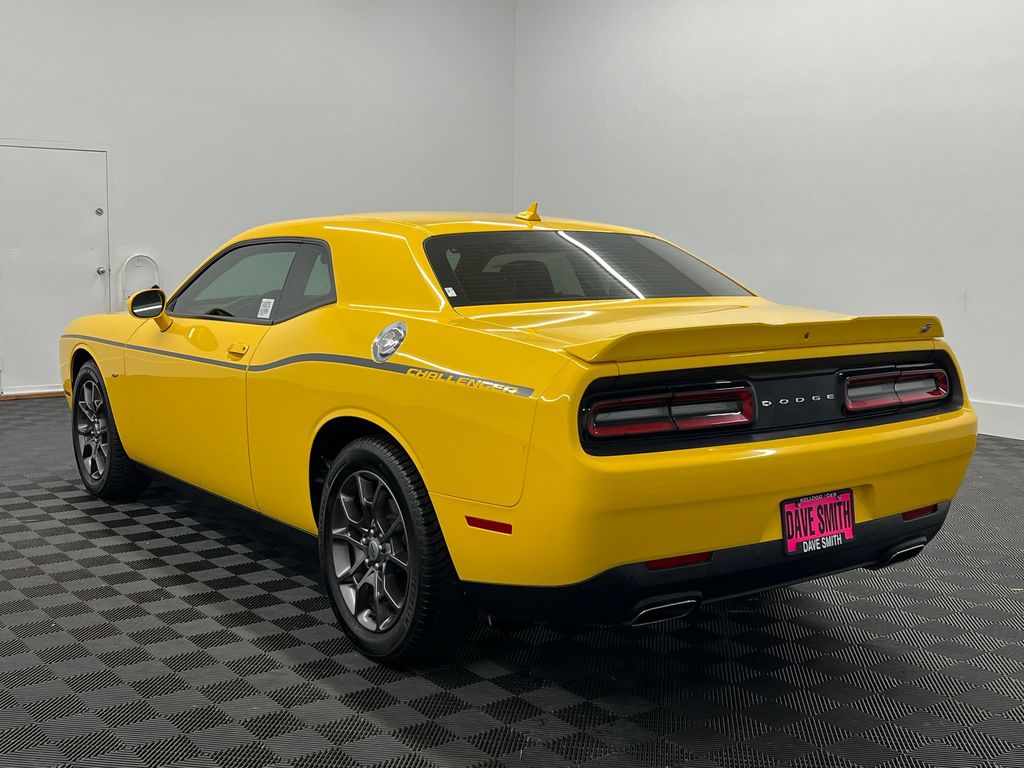 2018 Dodge Challenger GT photo 3