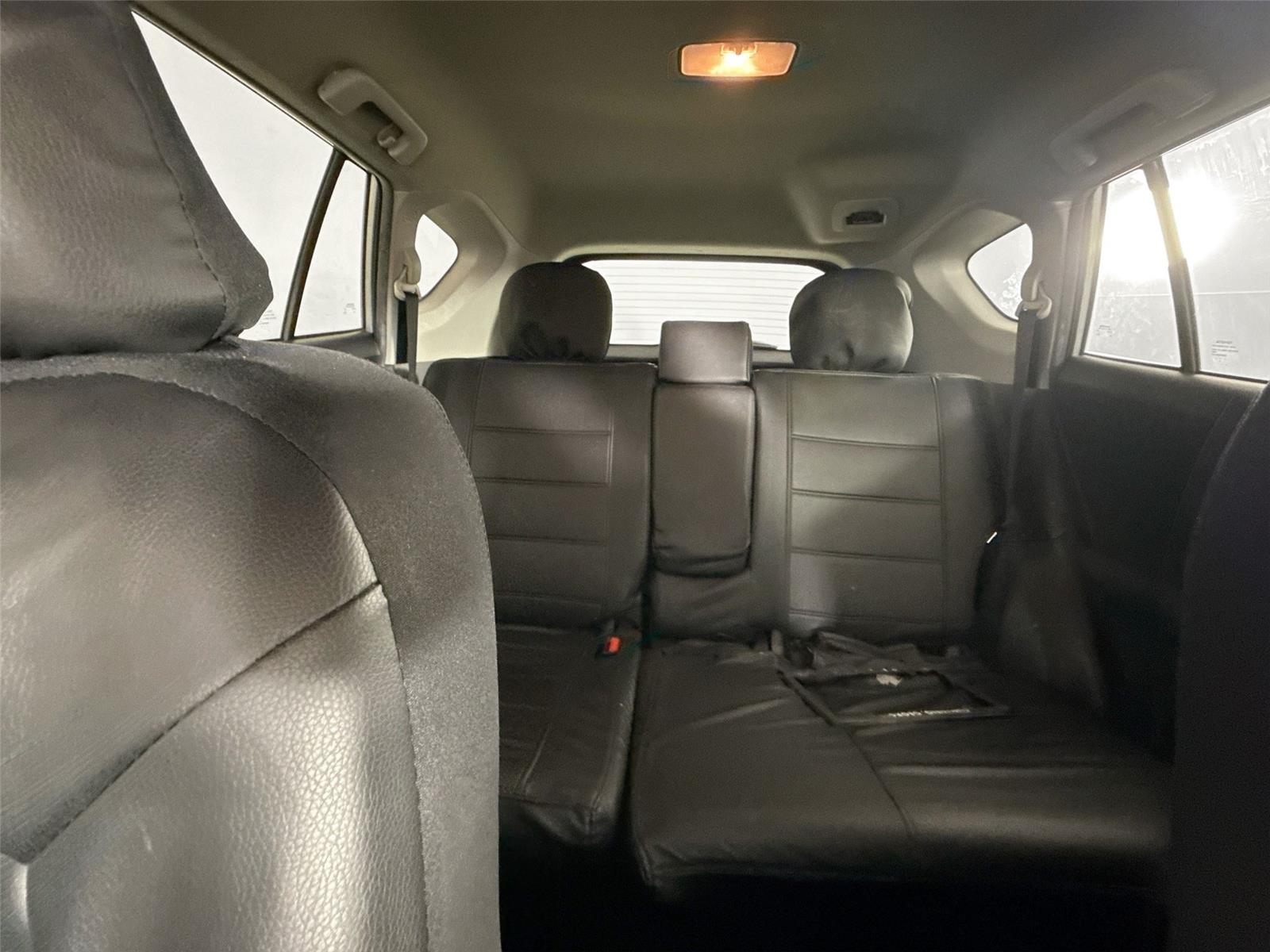 2017 Toyota RAV4 LE photo 12