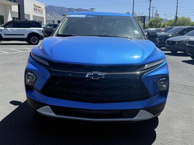 2025 Chevrolet Blazer 2LT photo 2