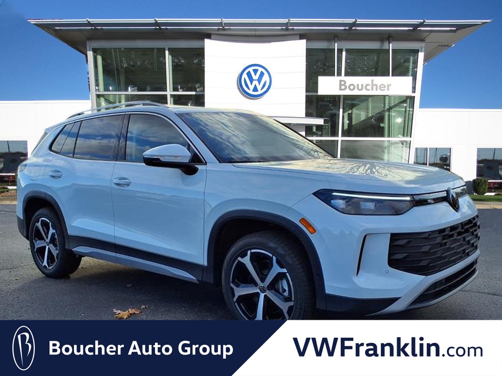 2025 Volkswagen Tiguan SE's photo