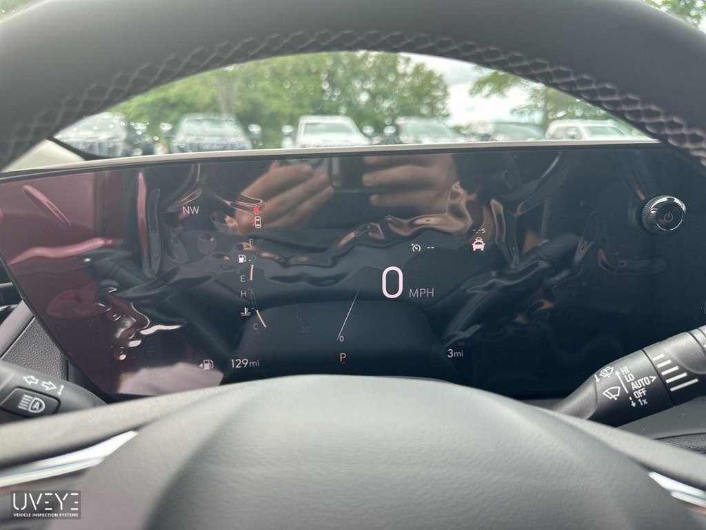 2025 Buick Encore GX Avenir photo 8