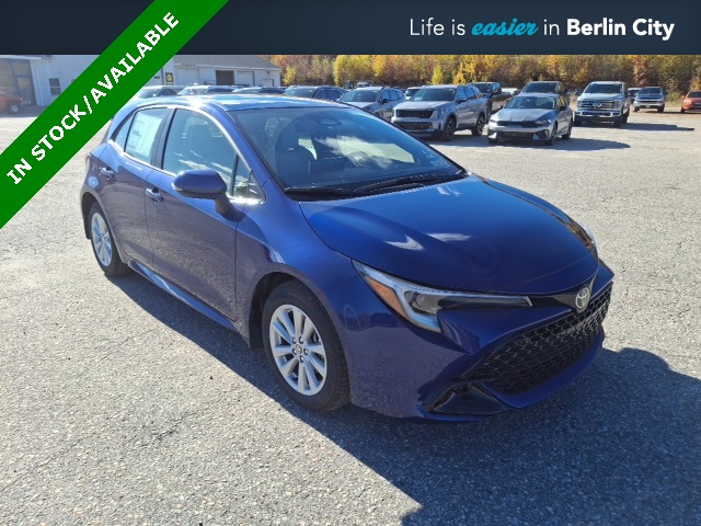 2025 Toyota Corolla Hatchback SE's photo