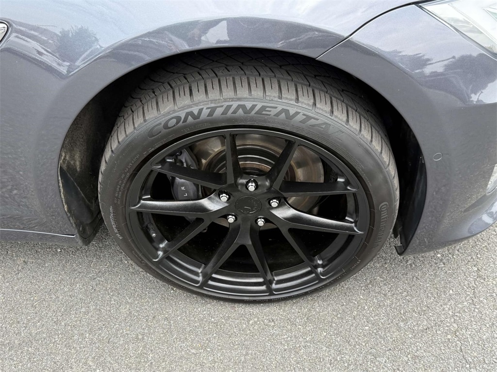 2021 Tesla Model S Long Range photo 12
