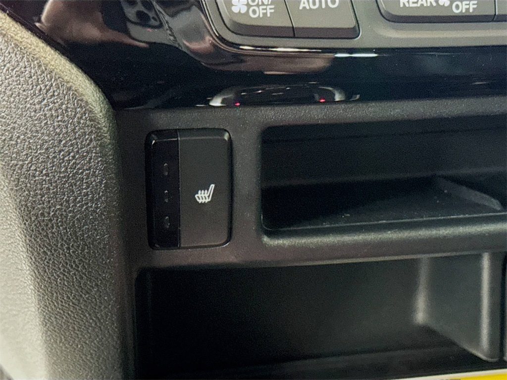 2023 Honda Ridgeline Black Edition photo 12