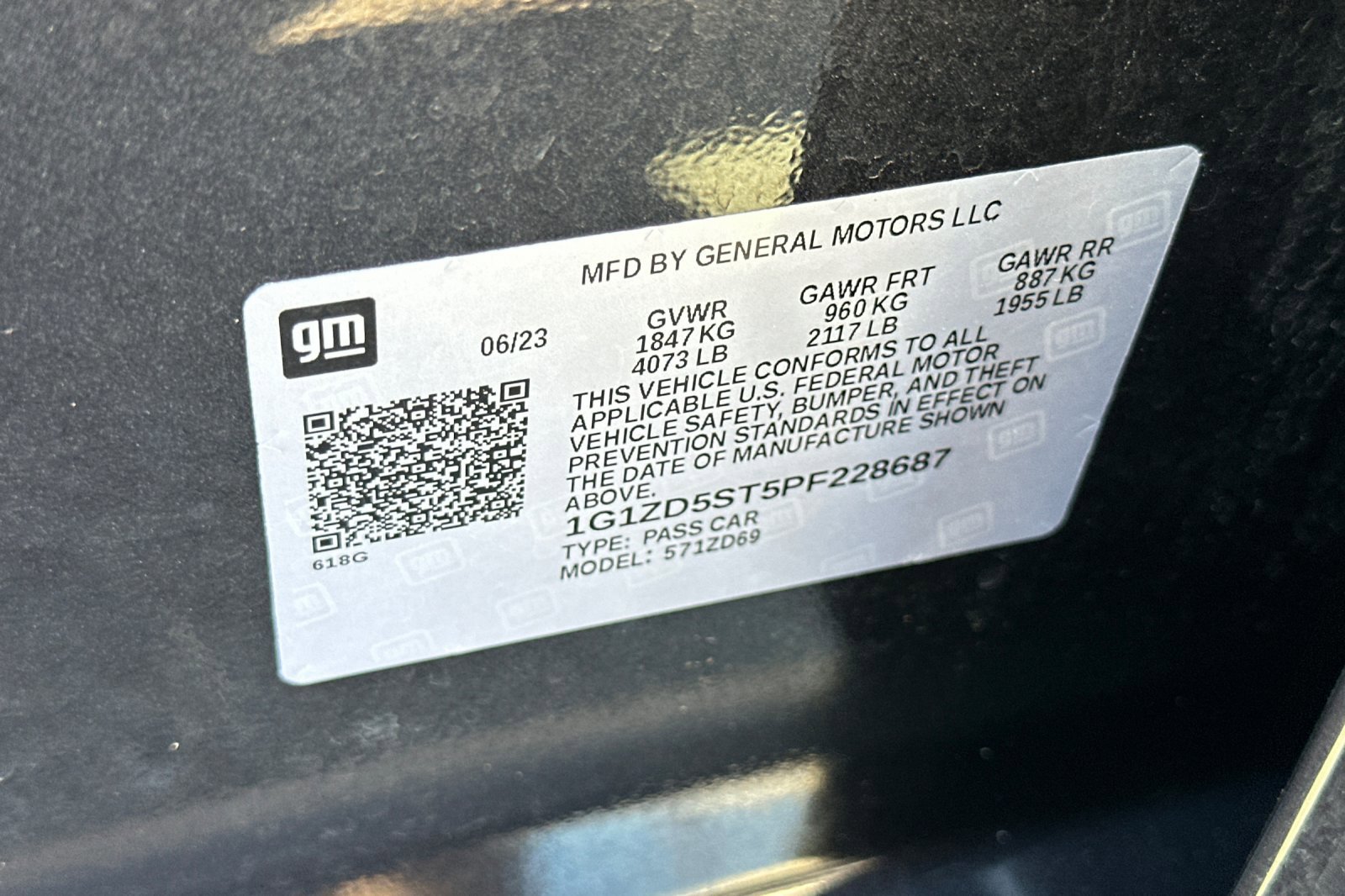 1G1ZD5ST5PF228687