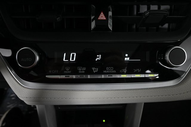 2024 Toyota Corolla Cross LE photo 20