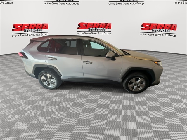 2024 Toyota RAV4 XLE photo 10
