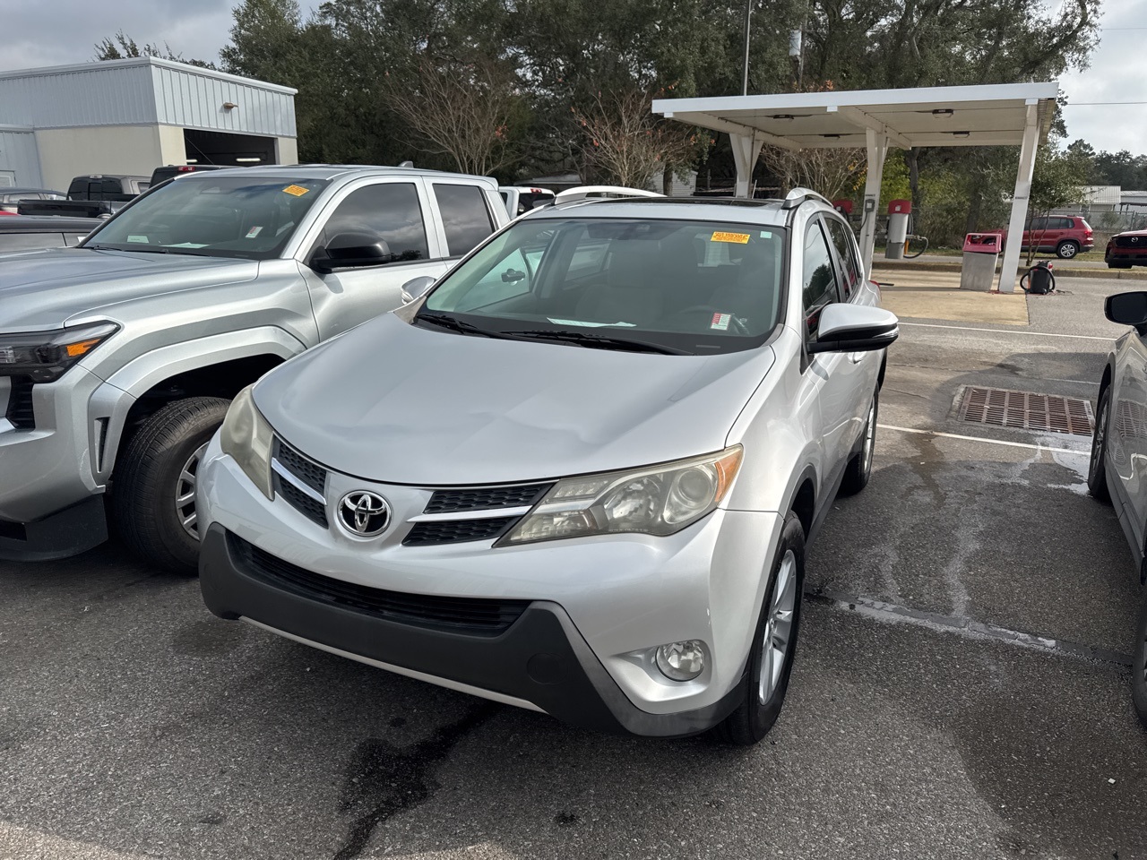 2013 Toyota RAV4 XLE's photo
